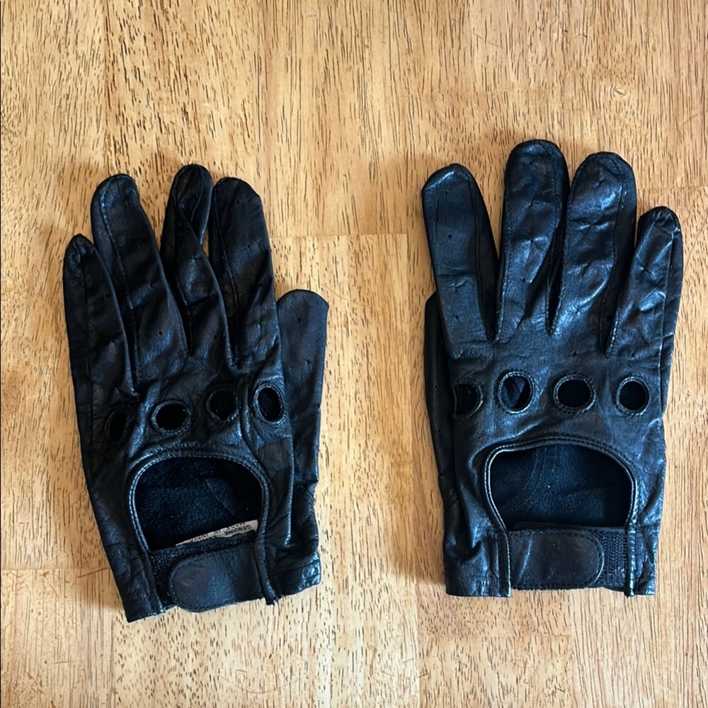 Men's Black Leather Driving Gloves